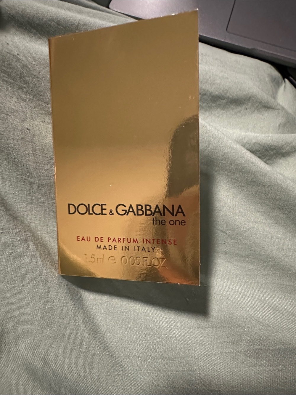 4/$15 Dolce & Gabbana the one sample